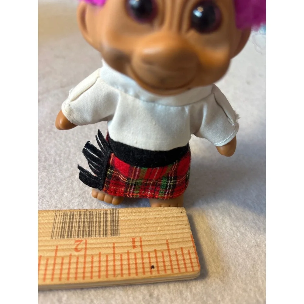 Vintage 1991 TNT Troll Doll Purple Hair Scottish Kilt‎ Red Hat